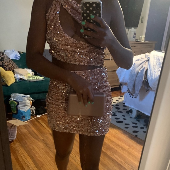 Algist “Pink Boss” pink sequin party dress - Picture 3 of 4